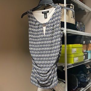 White House black market top